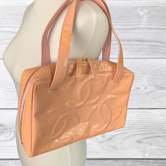 **SOLD**Authentic Patent Leather Chanel Tote - Picture 2 of 8